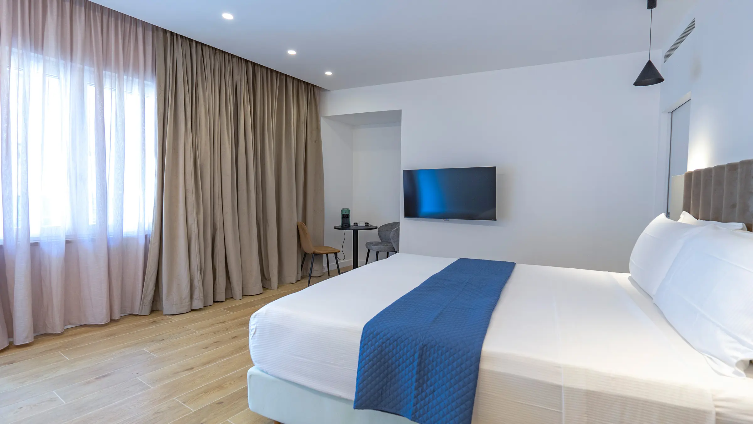 GG Luxury Suites Piazza di Spagna Executive Balcony Suite Gallery 02