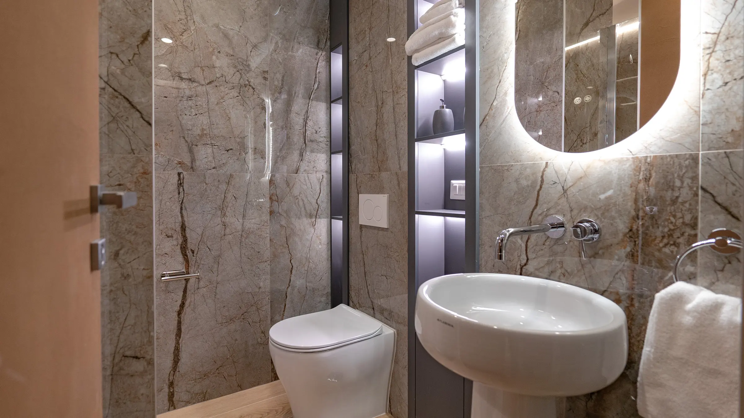 GG Luxury Suites Piazza di Spagna Junior Suite Gallery 01